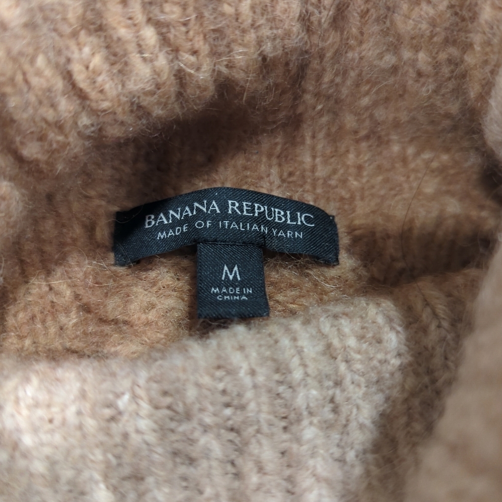 Banana Republic Tan Cream Italian Alpaca Yarn Cozy Cable Knit Sweater - W Size M - Picture 2 of 12
